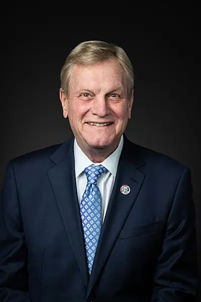 1950 mike simpson american dentist and politician 09 08