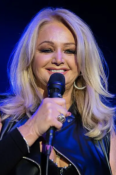 1951 bonnie tyler welsh singer songwriter 06 08