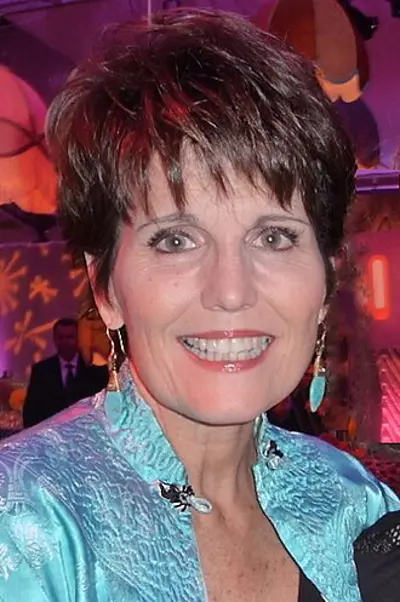 1951 lucie arnaz american actress and singer 07 17