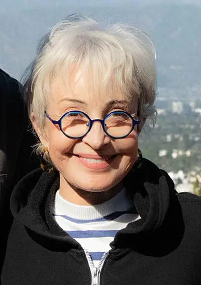 1952 annie potts american actress 10 28