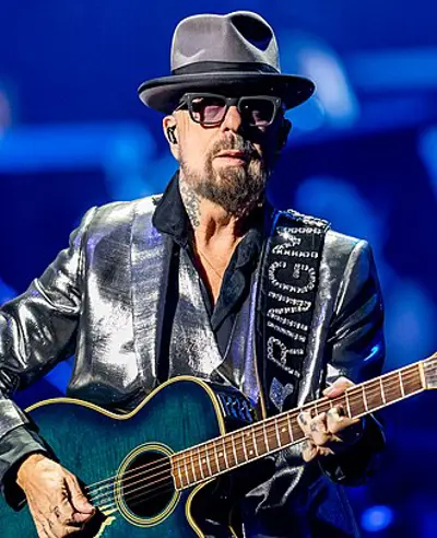 1952 dave stewart english singer songwriter guitarist and prod 09 09
