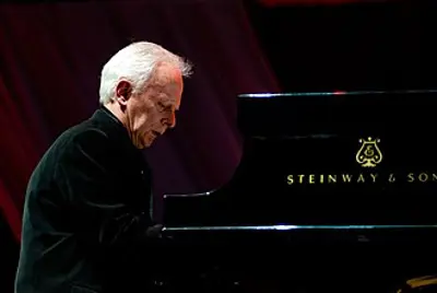 1952 janusz olejniczak polish classical pianist and actor died 10 02
