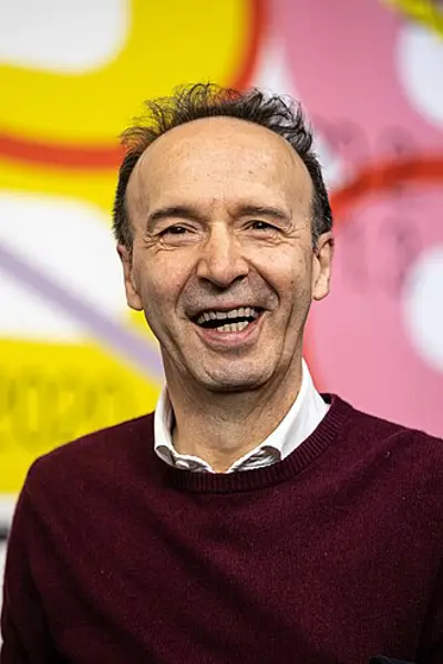1952 roberto benigni italian actor director and screenwriter 10 27