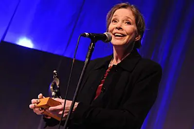 1953 nanci griffith american singer songwriter and guitarist di 07 06