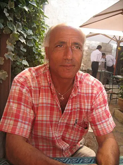 1954 mordechai vanunu moroccan israeli technician and academic 10 14