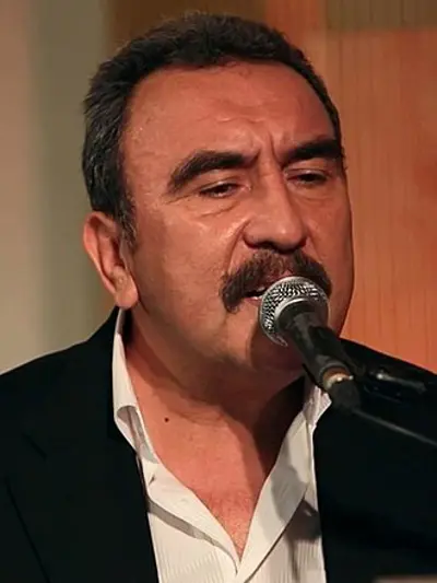 1956 umit besen turkish singer songwriter 10 14