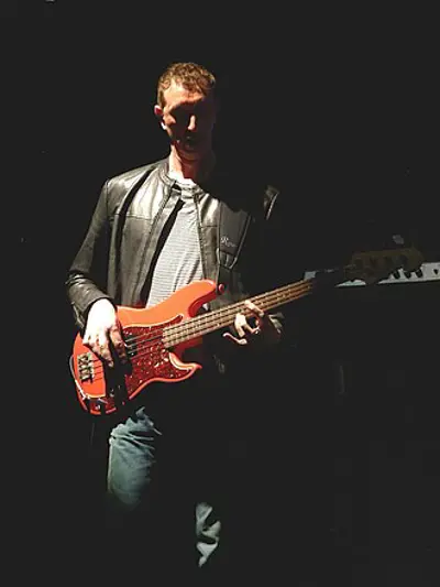 1957 pino palladino welsh bassist 10 17