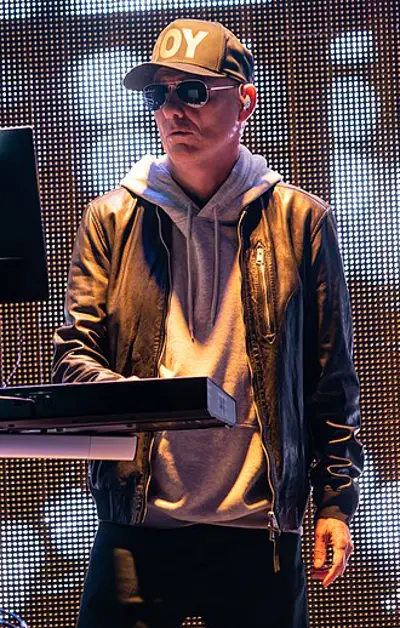 1959 chris lowe english singer and keyboard player 10 04