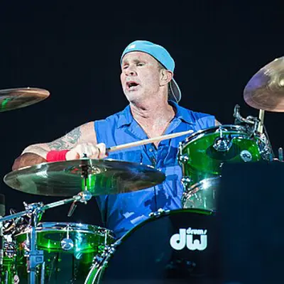 1961 chad smith american drummer 10 25