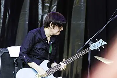1962 debbie googe english bass player and songwriter 10 24