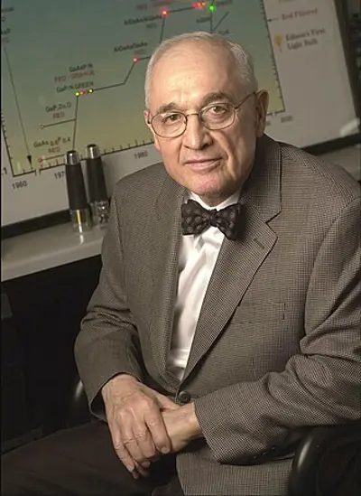 1962 nick holonyak an engineer for general electric gave the fi 10 09