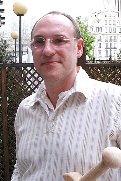 1962 simon scarrow nigerian english novelist 10 03