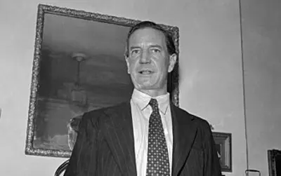 1963 the british government admits that former diplomat kim philb 07 01