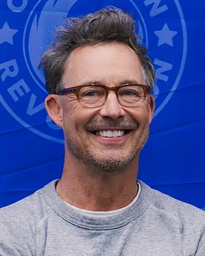 1963 tom cavanagh canadian actor and producer 10 26