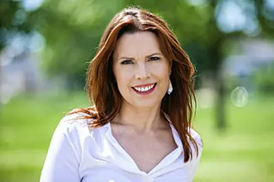 1965 annie duke american poker player and author 09 13