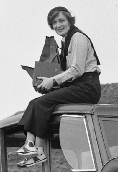1965 dorothea lange american photographer and journalist born 1 10 11