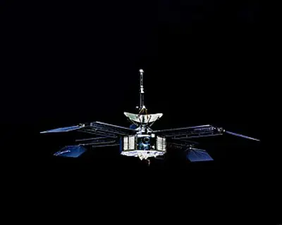 1965 mariner 4 flyby of mars takes the first close up photos of a 07 14