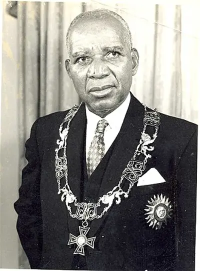 1966 malawi becomes a republic with hastings banda as its first 07 06