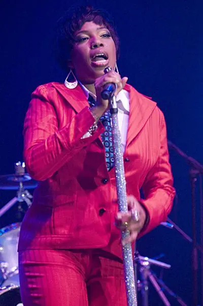 1967 macy gray american singer songwriter producer and actress 09 06
