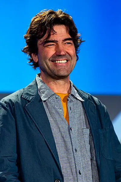 1967 ron livingston american actor 06 05