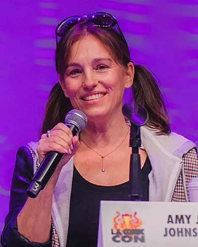 1970 amy jo johnson american actress 10 06
