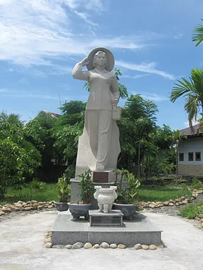 1970 ang thuy tram vietnamese surgeon and author born 1942 06 22
