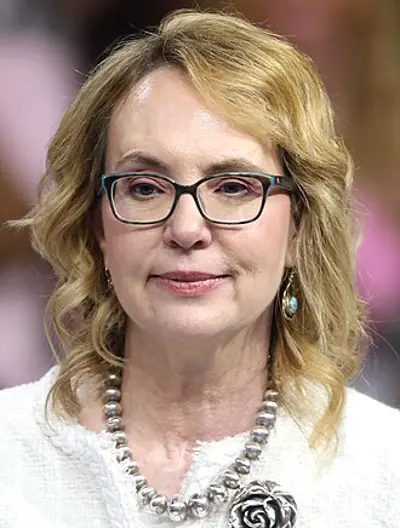 1970 gabby giffords american politician and advocate for ending 06 08