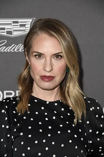 1971 leslie grossman american actress 10 25