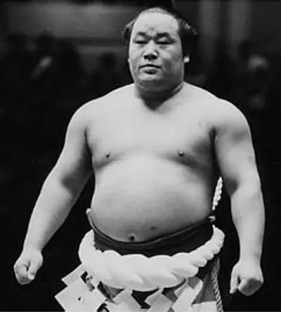 1971 tamanoumi masahiro japanese sumo wrestler the 51st yokozun 10 11