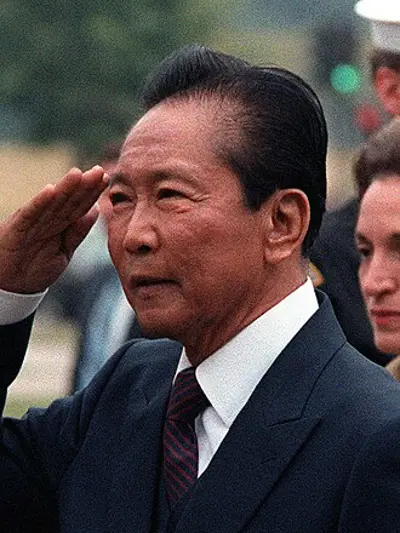 1972 philippine president ferdinand marcos begins authoritarian r 09 21