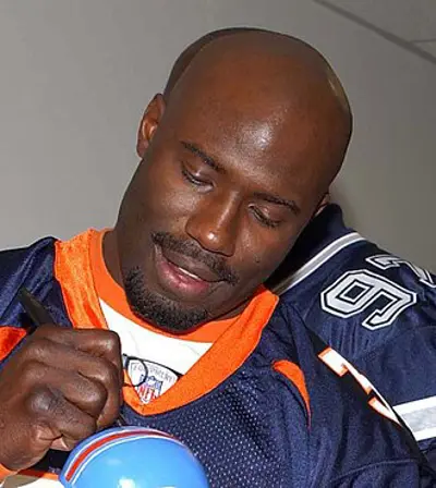 1972 terrell davis american football player and sportscaster 10 28