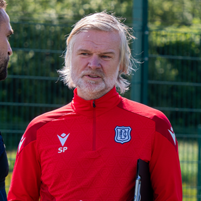 1973 steven pressley scottish footballer and manager 10 11