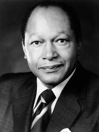 1973 tom bradley is elected the first black mayor of los angeles 05 29