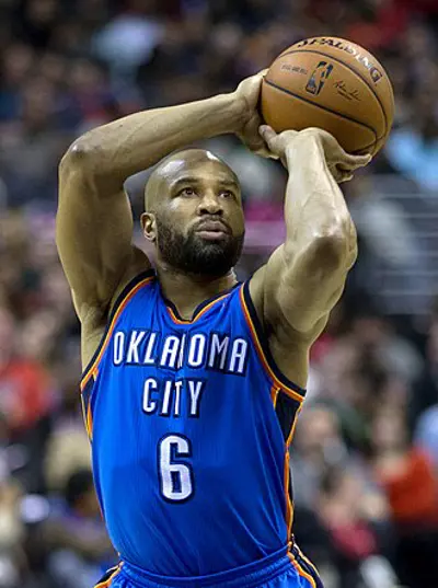 1974 derek fisher american basketball player and coach 08 09