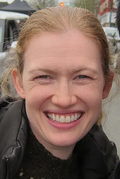 1975 mireille enos american actress 09 22