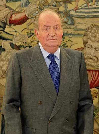 1975 prince juan carlos i of spain becomes acting head of state 10 30