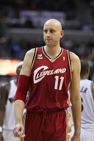1975 zydrunas ilgauskas lithuanian american basketball player 06 05