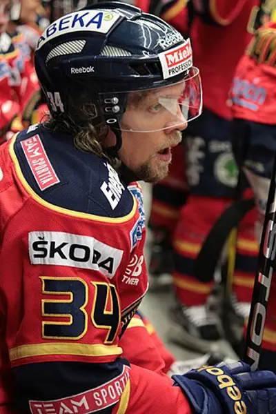 1976 daniel tjarnqvist swedish ice hockey player 10 14