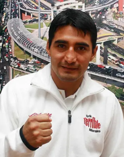 1976 erik morales mexican boxer 09 01