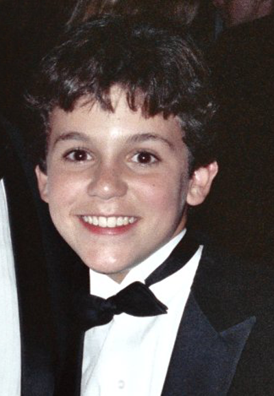 1976 fred savage american actor director and producer 07 09
