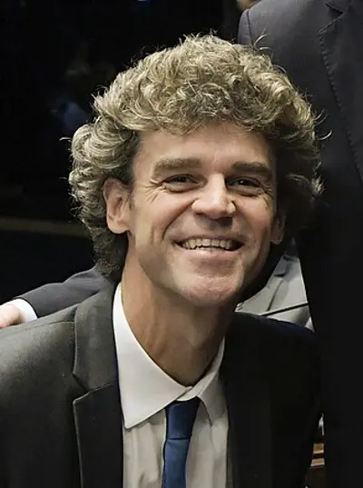 1976 gustavo kuerten brazilian tennis player 09 10