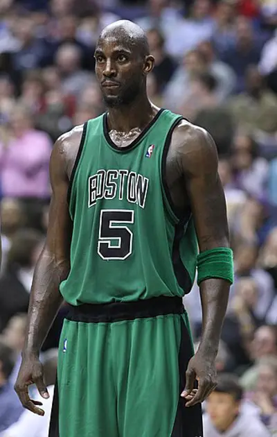 1976 kevin garnett american basketball player 05 19