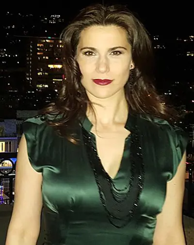 1976 milena govich american actress singer and dancer 10 29