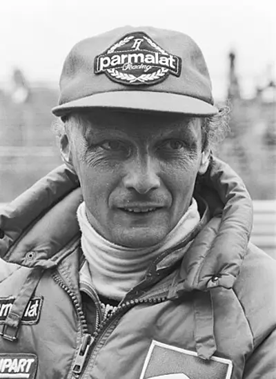 1976 niki lauda has a severe accident that almost claims his life 08 01