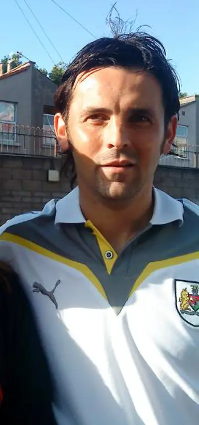 1976 paul hartley scottish footballer and manager 10 19