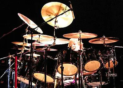 1977 benjamin clapp american drummer 10 13