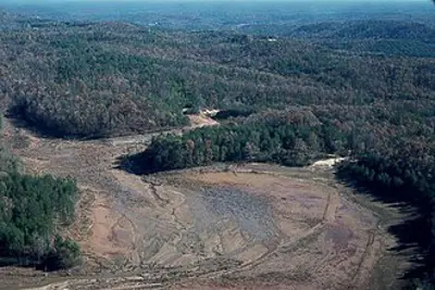 1977 the kelly barnes dam located above toccoa falls college nea 11 06