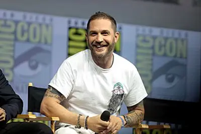 1977 tom hardy english actor producer and screenwriter 09 15