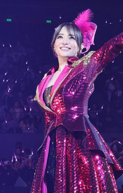 1978 ayumi hamasaki japanese singer songwriter actress 10 02