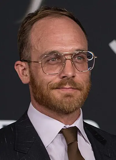1978 ethan embry american actor 06 13